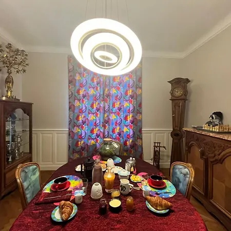 Hyper Centre ,jolie Climatisee Avec Parking Securise Gratuit