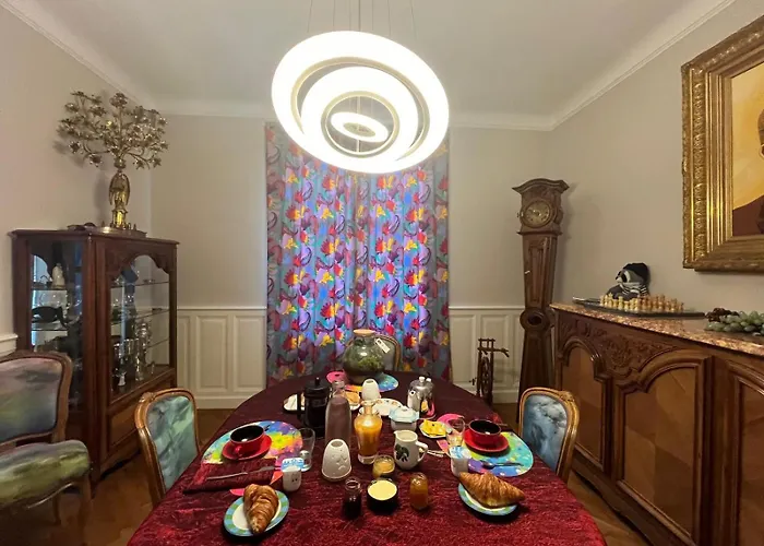 Hyper Centre ,jolie Climatisee Avec Parking Securise Gratuit